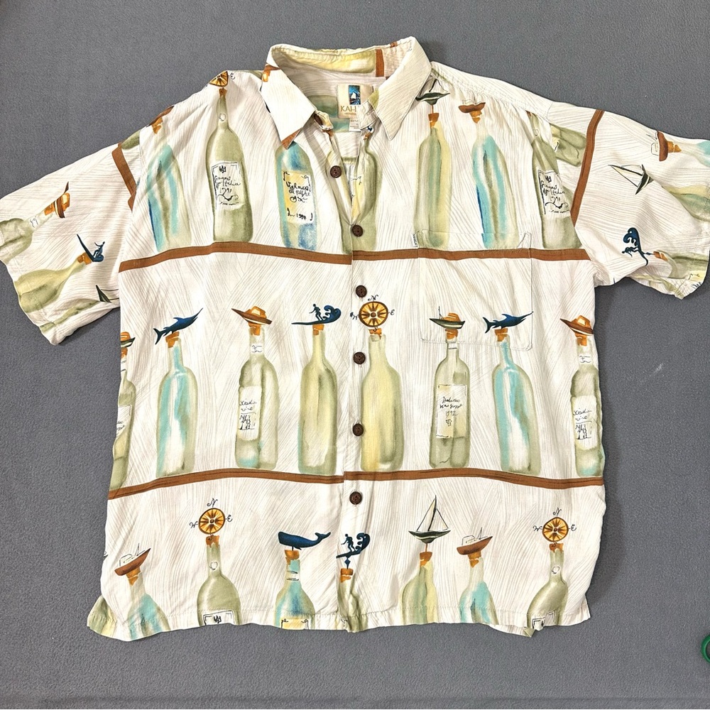 Kahala Wine Bottle Hawaiian Shirt Mens Large Short Sleeve Button Up
